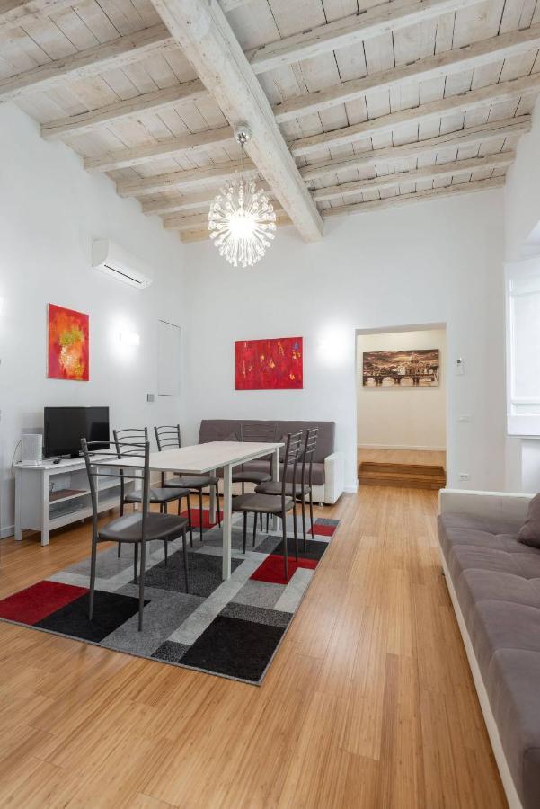 Restored Apartment - Stunning Pantheon View Rome Bagian luar foto