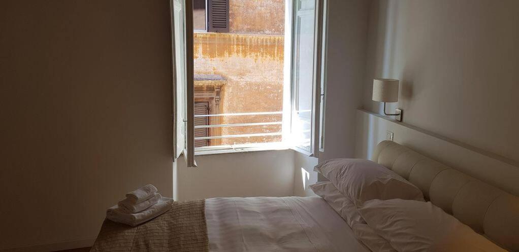 Restored Apartment - Stunning Pantheon View Rome Bagian luar foto