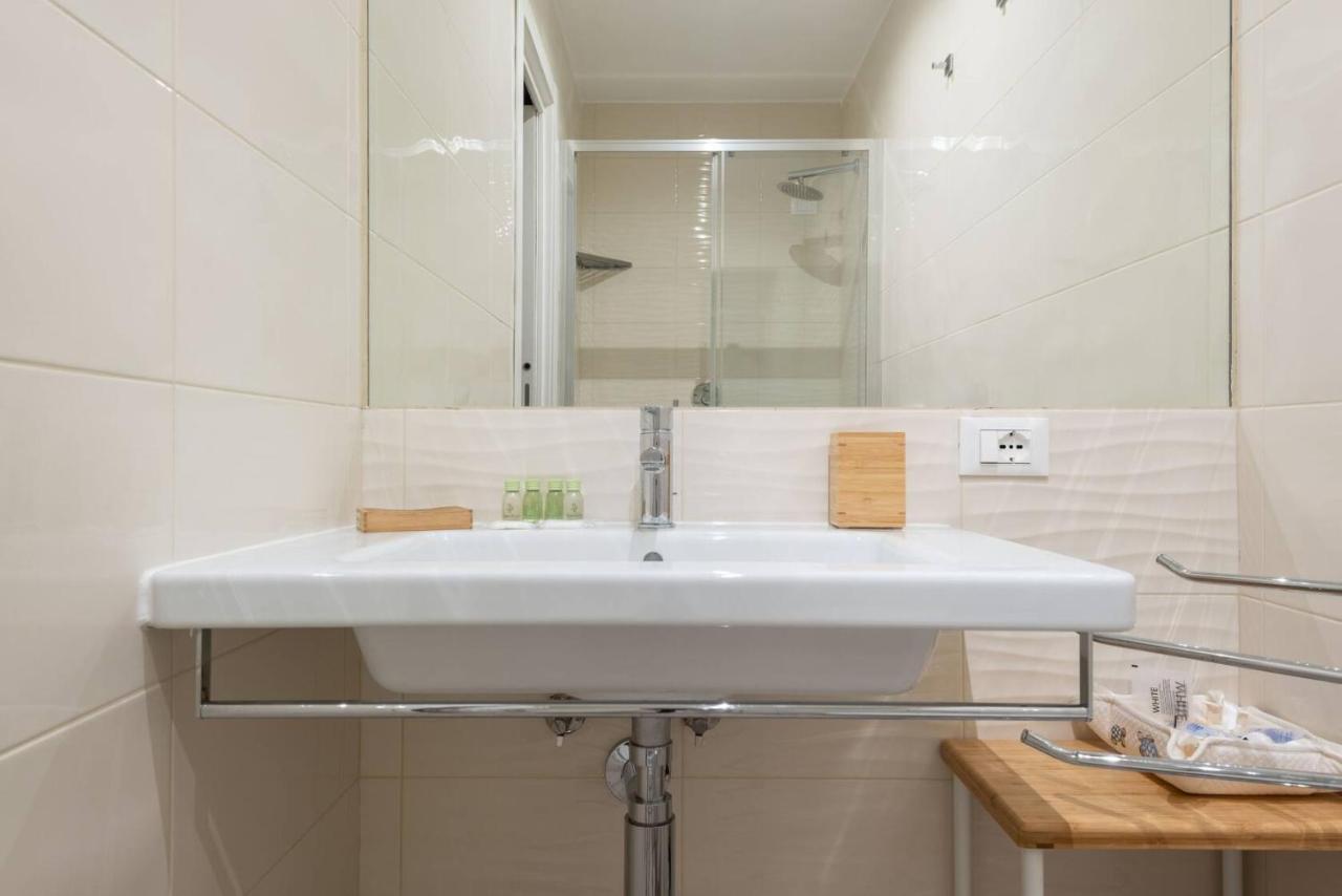 Restored Apartment - Stunning Pantheon View Rome Bagian luar foto